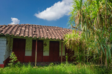 Fototapeta na wymiar Colonial house. Colombian traditional architecture 