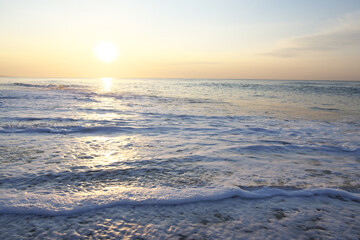 波　 太平洋　渥美半島　 朝焼け　愛知県田原市　日本　 