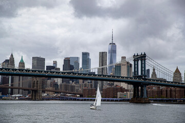 Obraz premium A view of lower Manhattan skyline from the East River in New York City on Sunday, Sept. 13, 2020. (Gordon Donovan)