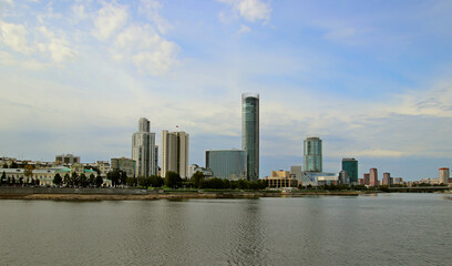 Naklejka premium country skyline at sunset