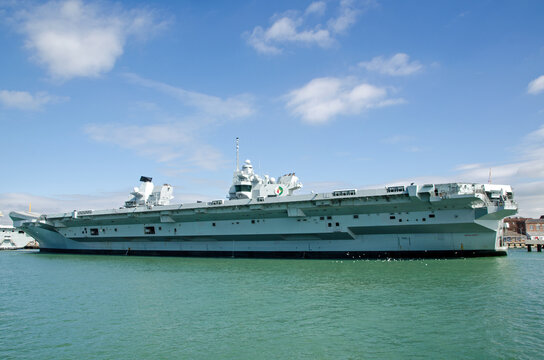 Queen Elizabeth Aircraft Carrier, Side View