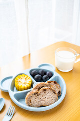 A balanced breakfast for children
