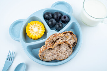 A balanced breakfast for children
