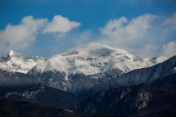 Fototapeta na wymiar Winter in Ordesa and Monte Perdido National Park, Pyrenees, Spain