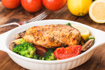 Grilled chicken breast with vegetables