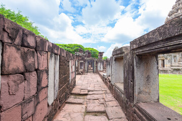 Fototapeta na wymiar Phimai Castle It is an ancient Khmer style stone castle. Located in Phimai District Nakhon Ratchasima Province It consists of a large and beautiful stone castle in the Khmer Empire.Thailand