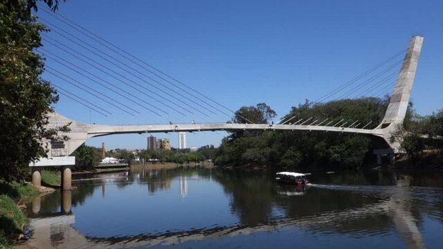 Nova passarela estaiada sobre o Rio Piracicaba - Passarela Doutor Aninoel Dias Pacheco