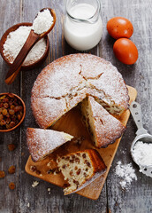 Cake with raisin