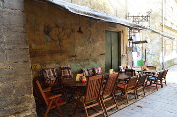 restaurant in the city