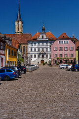 Obraz premium Historischer Ortskern von Iphofen, Landkreis Kitzingen, Unterfranken, Bayern, Deutschland
