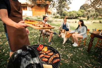 Almoço de família ao ar livre