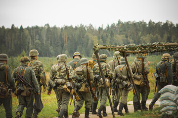 soldiers in uniform