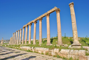 Fototapeta premium Ancient columns in the Old Town of Jerash, Jordan