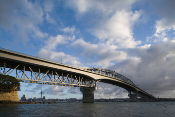 Fototapeta na wymiar Harbour Bridge, Auckland, New Zealand