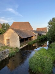 Lavoir sur le rivière Anguisson à Corbigny, Bourgogne