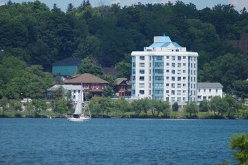Fototapeta na wymiar villa on lake