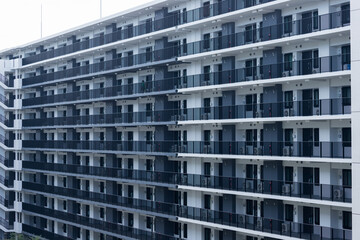 Fototapeta na wymiar 日本の住宅地の新築マンションの風景