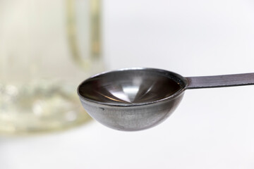 計量スプーンと調味料