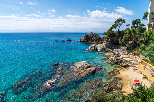 Views of the costa brava on the "Cam&iacute; de Ronda" between Playa d&acute;aro and Palam&oacute;s.