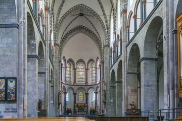 Obraz premium St. Kunibert's Church, Cologne, Germany