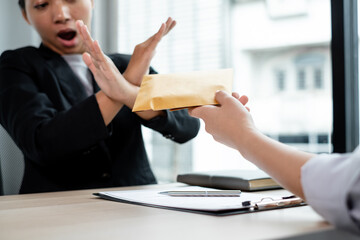 The businesswoman denies the money in proposed by his partner to bribe the concept of bribery and...