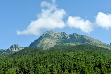 Fototapeta premium Tatry Wysokie, Słowacja, góry w Europie, Tatransky Narodny Park, lato w górach
