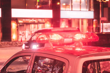 パトカーの赤色灯 / 犯罪のイメージ © tkyszk