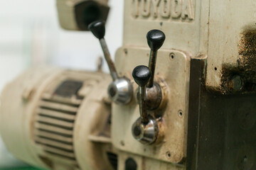 Machine part with pneumatic equipment and hydraulic system, electric part and a mechanical device for manufacturing in the industrial factory