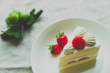 苺のショートケーキ
Strawberry sponge cake
