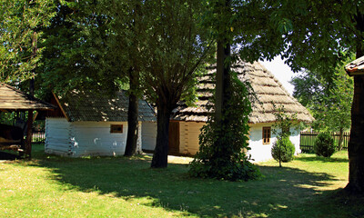 Sietesz, Markowa, Nowosielce, Parafia, Kościół, Zabudowa, Zabytek, Kościół, Skansen, Chata, Chłopska, Zagroda,  © woodyd