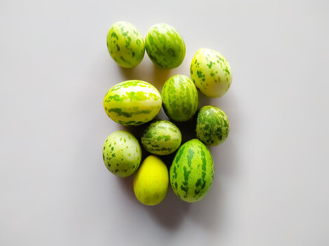 There are very few foraged foods that find their way into the urban markets sometimes. Cucumis callosus or Cucumis melo and also known as Kachri or kachari in India