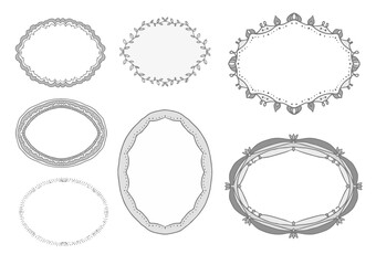 手書きのフレームセット　吹き出しのベクター画像　レトロな枠　楕円　モノクロ