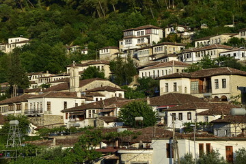 Miasto Berat Albania 1000 okien