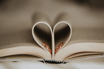 Libro con anelli