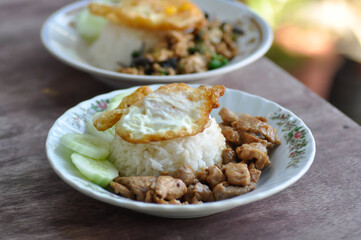 Rice with fried pork with garlic