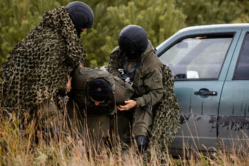 Special forces team. Russian police (Spetsnaz) used physical force to the suspected person