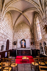 Dans le sanctuaire notre-dame de Rocamadour,