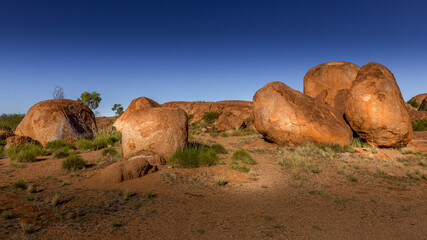 blocks of stone rounded by erosion, Devil's marbles also called Karlu Karlu in Aboriginal language