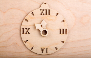 light wooden clock design
