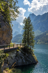 Fototapeta na wymiar sunny day at the Vorderer Gosausee lake in the Austrian Alps