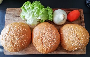 bread and vegetables