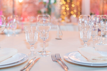 white evening festive table decor