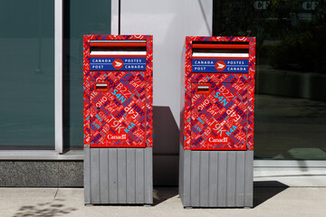 mail boxes in canada