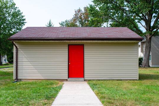 new shed with red doors