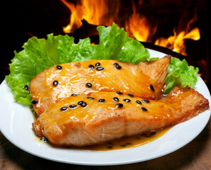 grilled salmon with salad