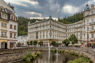 Fototapeta na wymiar Beautiful streets and buildings of Karlovy Vary, Czechia