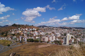 Obraz premium background and skyline of a city in the mountains