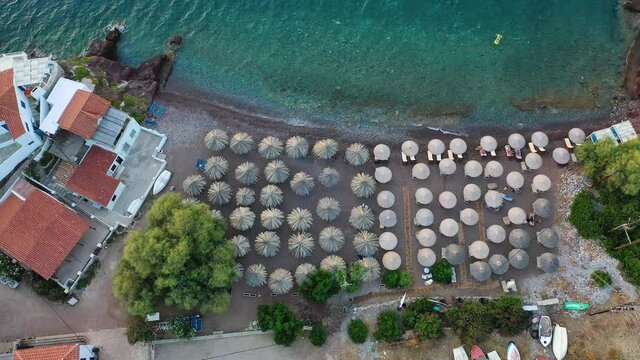 Vlychos Beach is situated in the little resort of the same name. Small pebble beach with crystal-clear waters.Undeveloped, quiet beach. Hydra Greece
