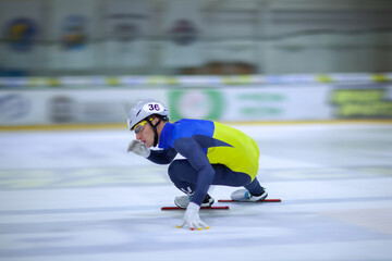 short track speed skating