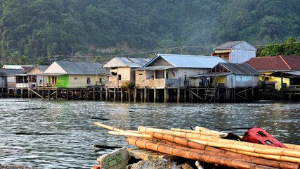 boats in the river © Dadan Bahtera